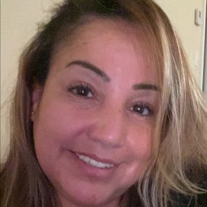 Meet your Posher, Isabel